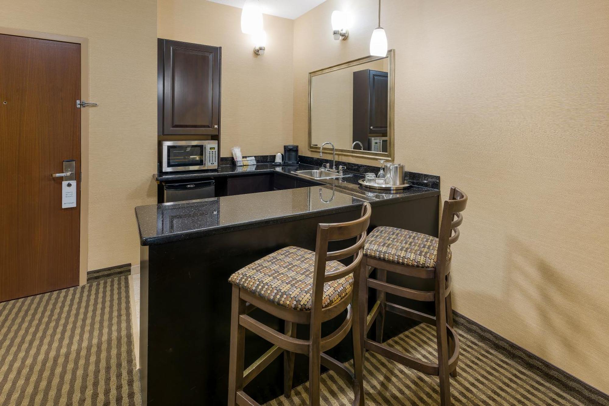 Best Western Sunrise Inn & Suites Stony Plain Eksteriør billede