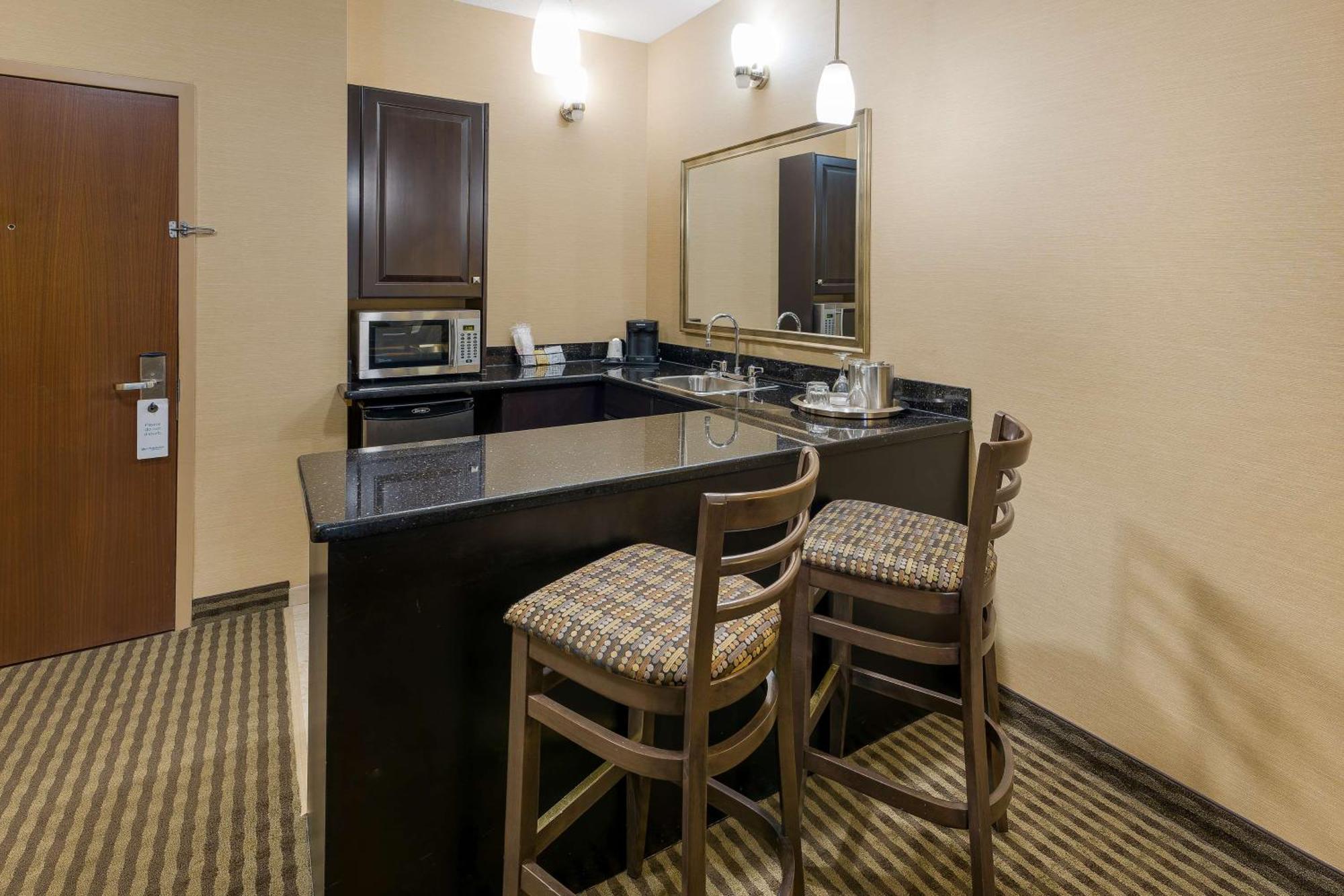 Best Western Sunrise Inn & Suites Stony Plain Eksteriør billede